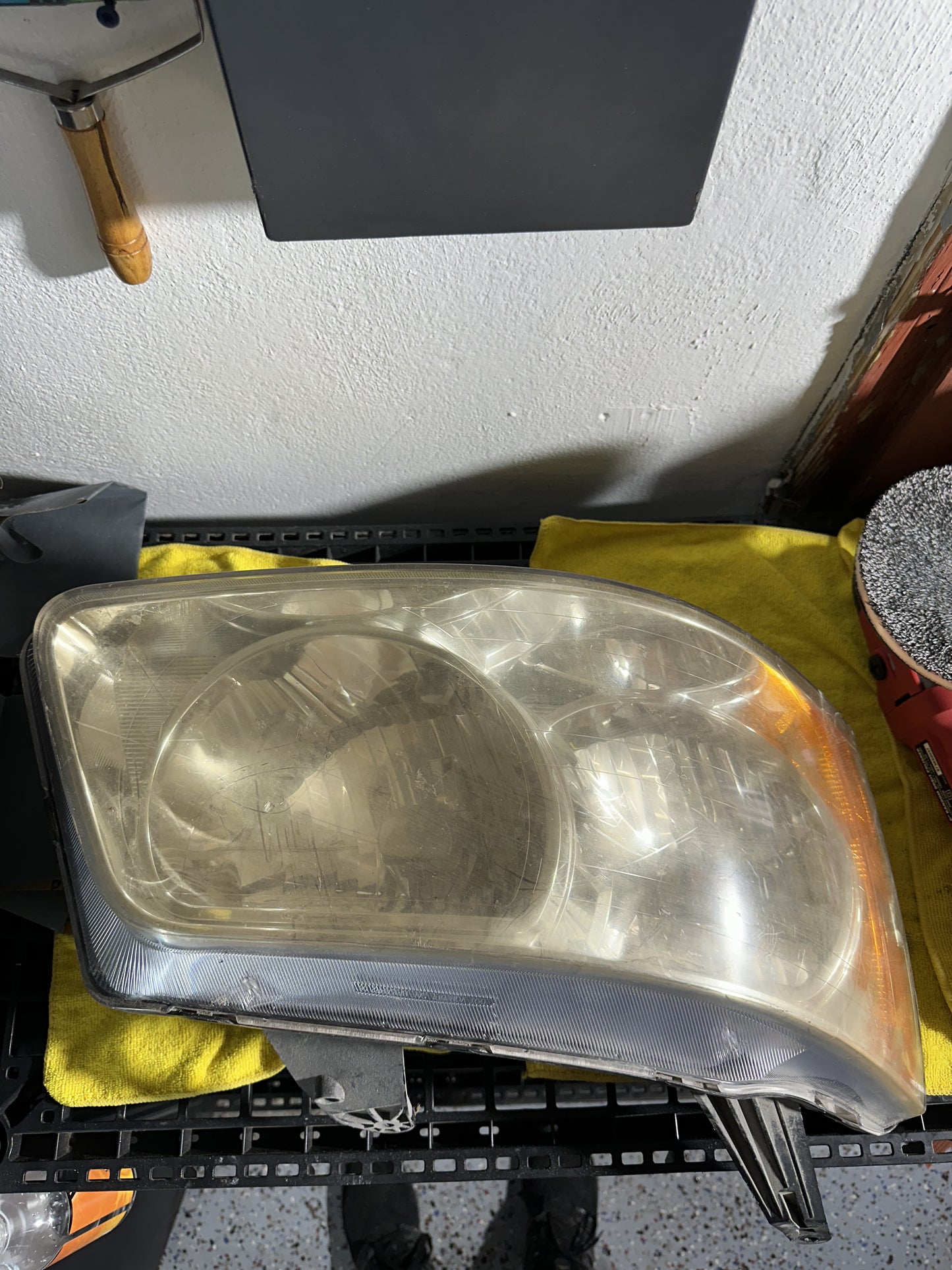 Headlight Restoration & Ceramic Coating