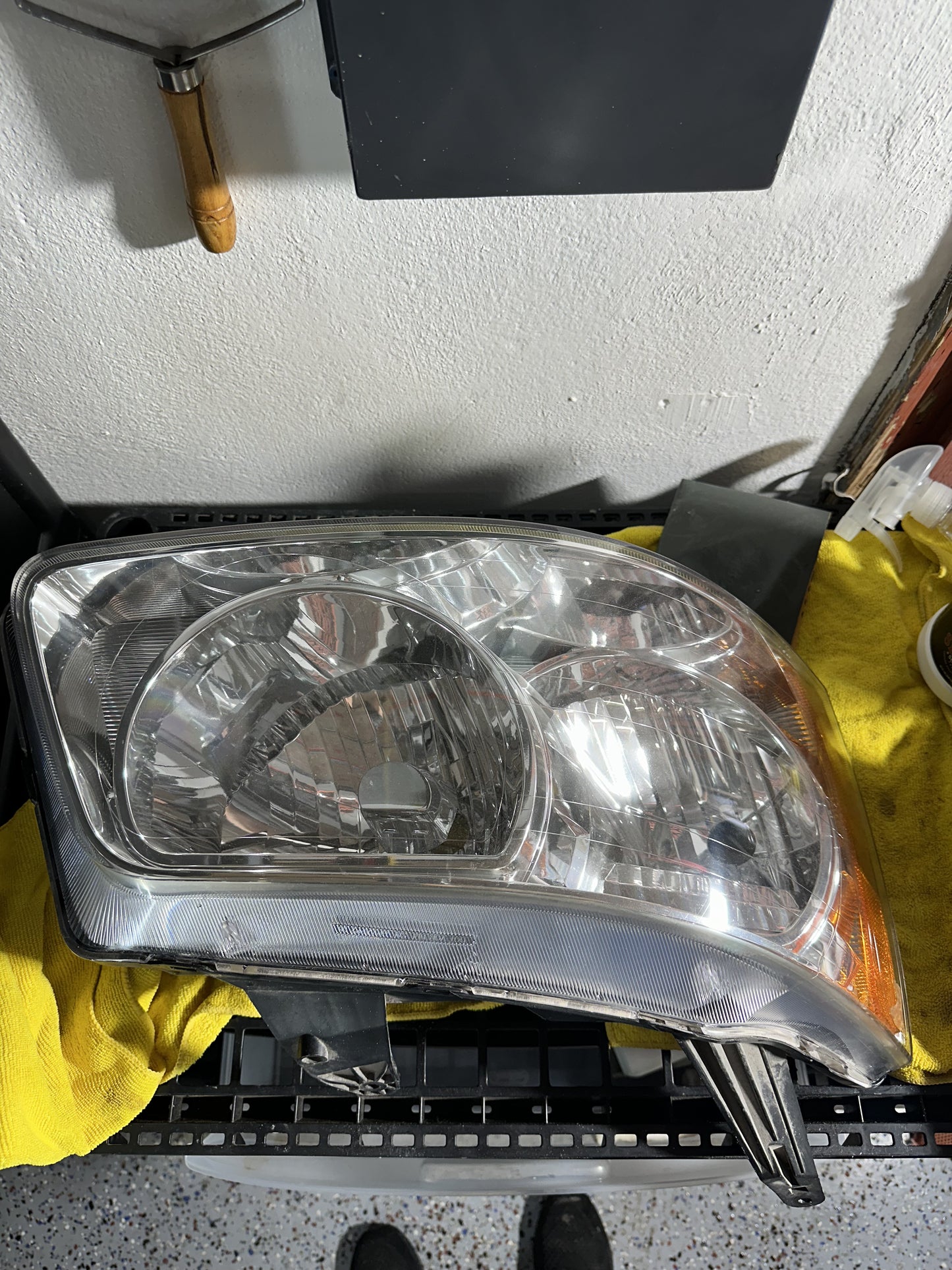 Headlight Restoration & Ceramic Coating